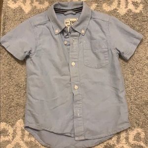 Short sleeve button up - chambray